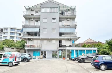 Квартиры в Тивате с видом на море от 110,250 EUR - элитный жилой дом с бассейном