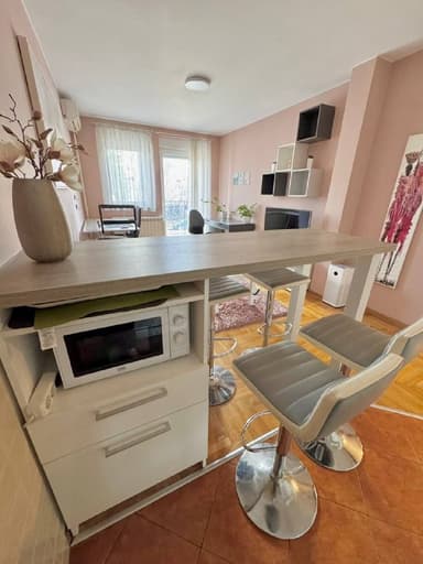 Сдам квартиру за 600 EUR, Вождовац, полностью оборудованная и просторная